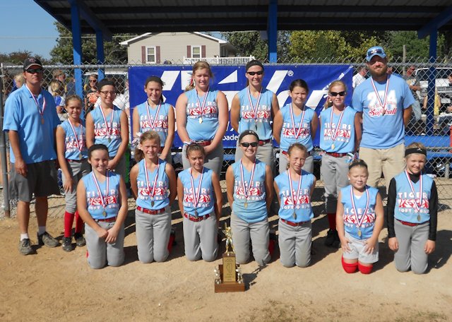 2013-Class-S-Softball-4th-Place-Pinckneyville-204